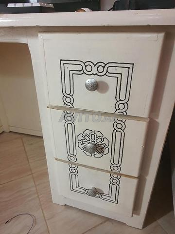 Armoire 6 portes très bon état et bureau - 2