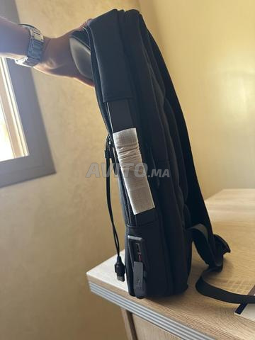 حقيبة ظهر جامعية جديدة بلون أسود - 2