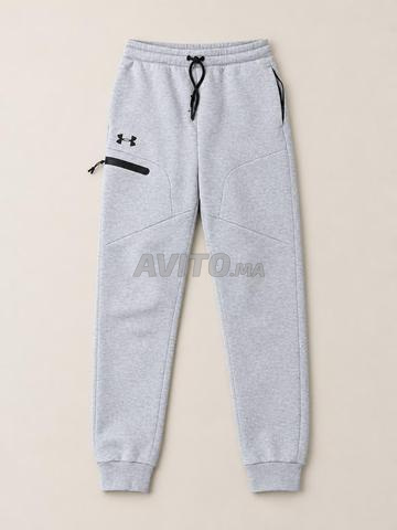 سروال رياضي Under Armour رمادي بحالة جيدة