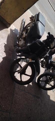 Moto en bon état - 2