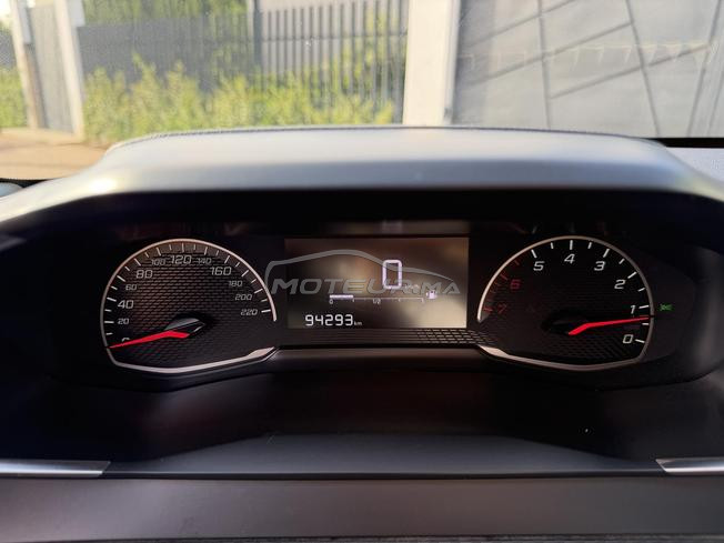 Peugeot 208 tt optins model 2023