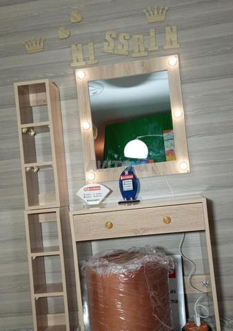 Table de maquillage élégante - 2