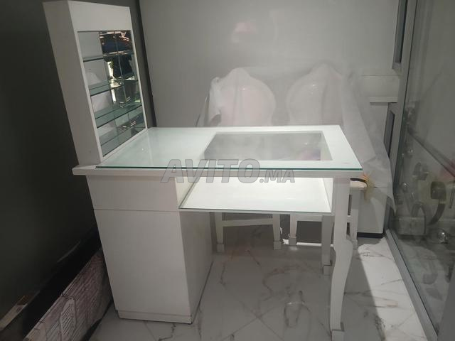 Table de manucure - 2