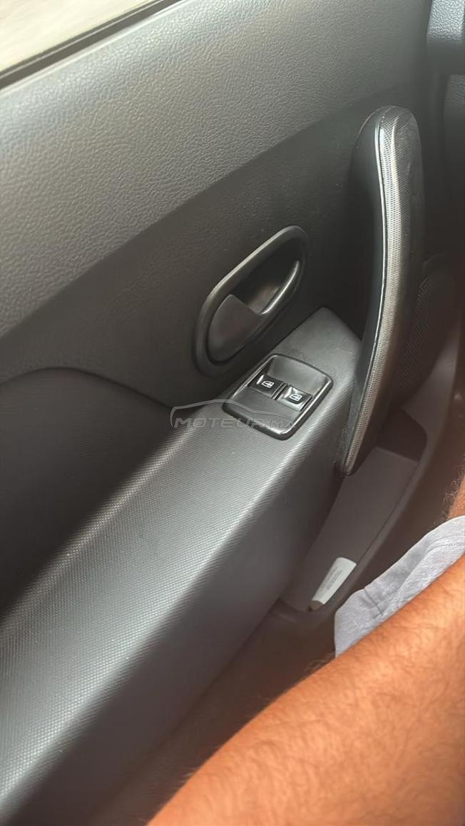 timobil n9iya sbaghtha lawla carte gris fsmiyti