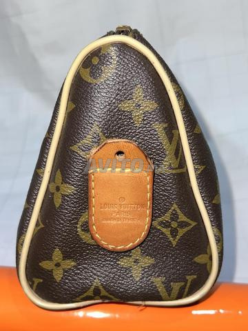 Louis Vuitton Trousse 23 Monogram - 2