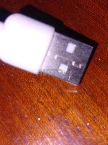 Chargeur de montre connectée, fonctionne et très bon prix - 2