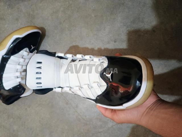 Jordan original propre comme neuf Taille 42 Prix 580 dh - 2