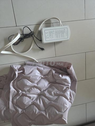 مرتبة طبية مع ضاغط كهربائي
