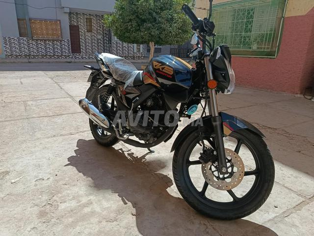 Moto QJ RKS 125 cc - 2