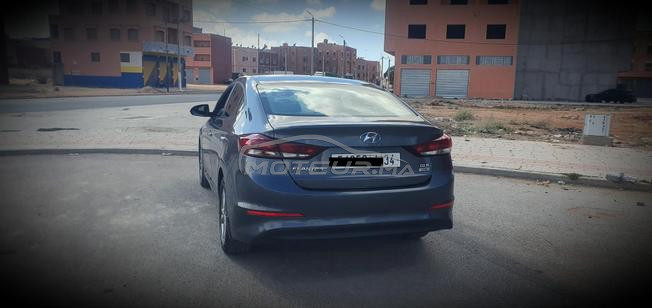هيونداي إلنترا