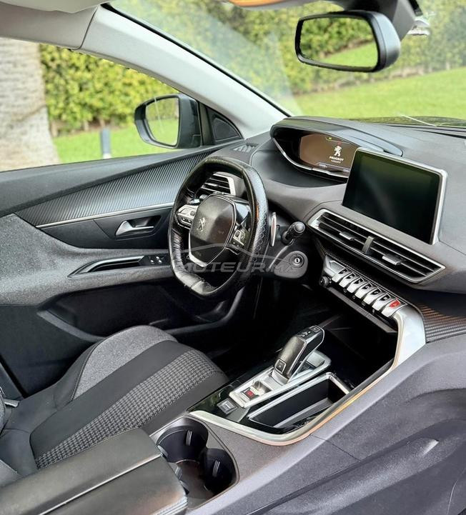 3008 Peugeot 