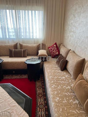 Salon marocain royal avec table - 2