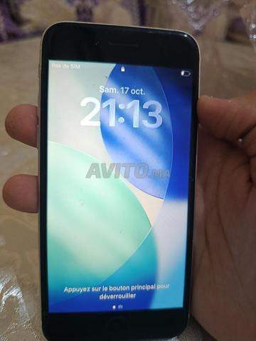 iPhone SE 3ème génération officiel en bon état ✅ - 2