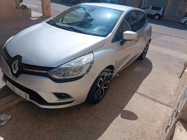 clio 5 top antonc très bien 