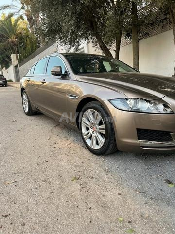 Jaguar XF Essence Automatique 2016 à Casablanca