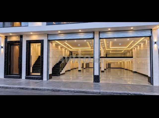 Local commercial 150m² Fini - 2