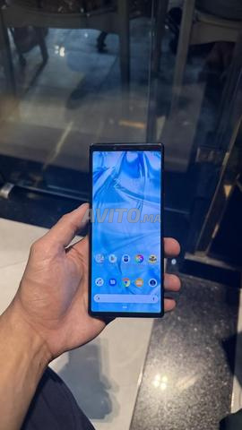 Sony Xperia 5G (j9110) - 2