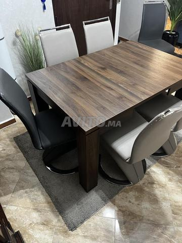 Table à manger et chaises à vendre - 2