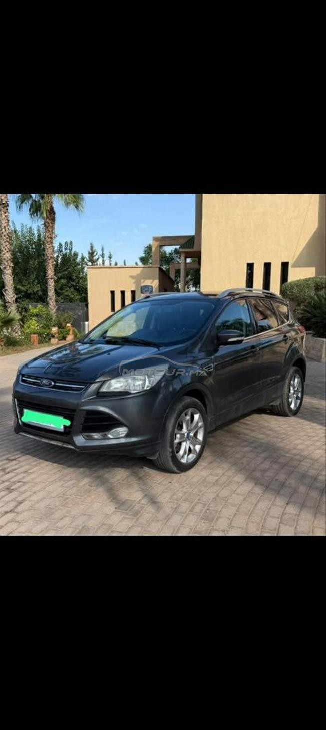 Ford kuga titanum