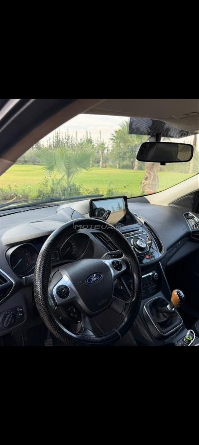 Ford kuga titanum