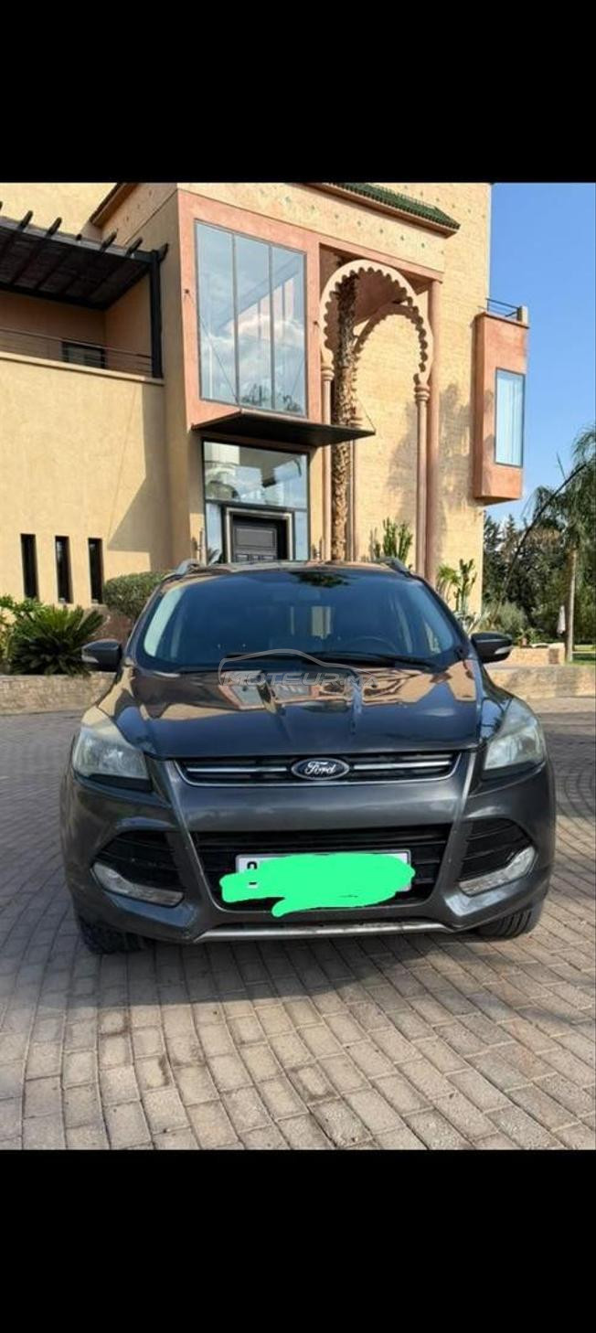 Ford kuga titanum