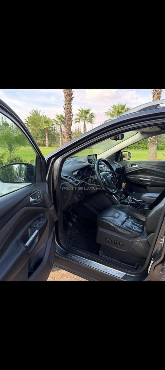 Ford kuga titanum