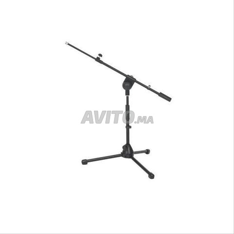 Pied de micro SoundKing DD034-B (base trépied) - 2