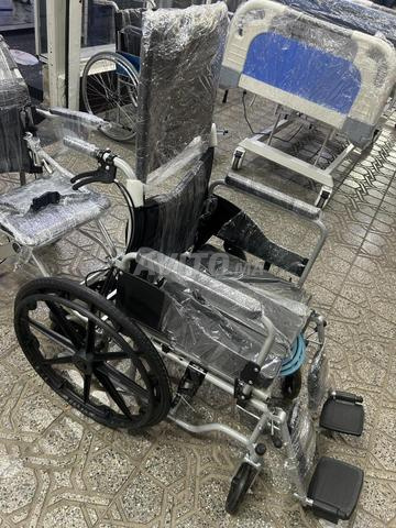 Fauteuil roulant avec toilettes - 2