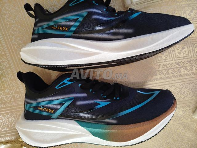 Chaussure de sport 44 - 2