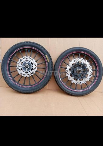 Jantes moto 17 pouces Ksar El Kebir