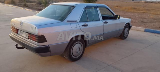 Mercedes Benz 190 - 2