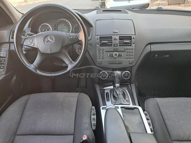 mercedess 220 , modèle 2010
