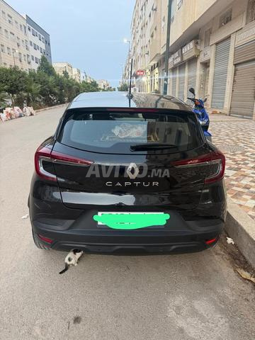 Vends Renault Captur, voiture excellente et neuve - 2