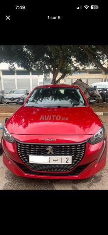 Peugeot 208 Diesel Manuelle 2023 à Rabat - 2