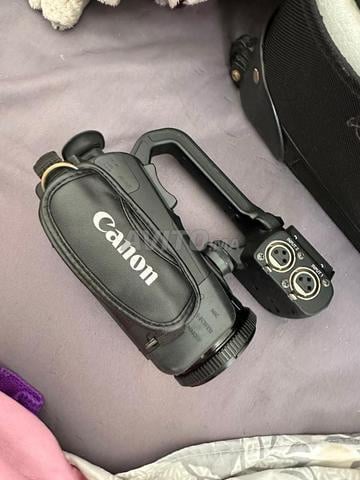 Caméscope professionnel Canon et accessoires