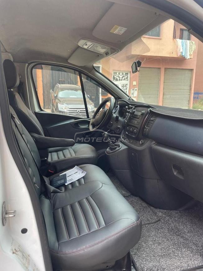 Opel Vivaro Diesel Manuelle 2018 à Marrakech