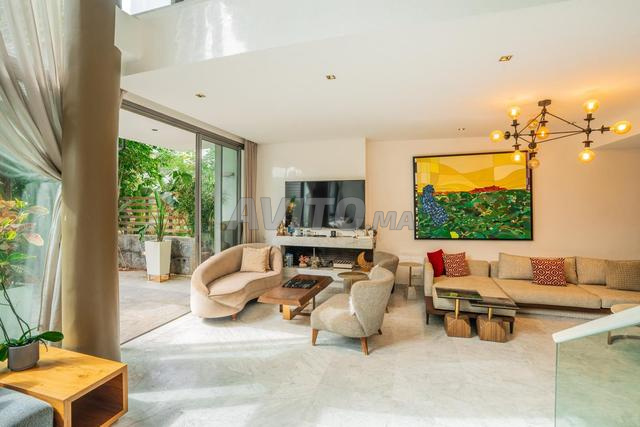Duplex avec Jardin 211 m² – Bouskoura Ville Verte