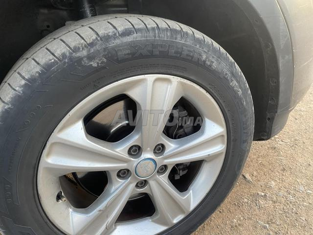 Ford Kuga - 2