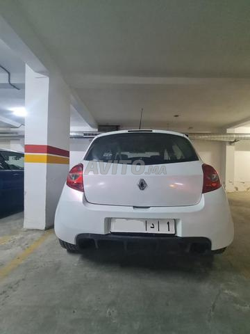 Renault Clio Essence Manuelle 2011 à Casablanca - 2