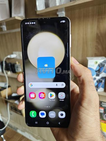 Samsung Zflip 5 5G 256Go 8Ram Officiel