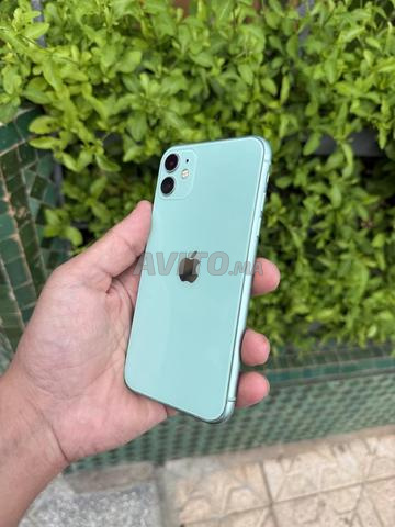 iPhone 11 officiel 64 état 100 - 2