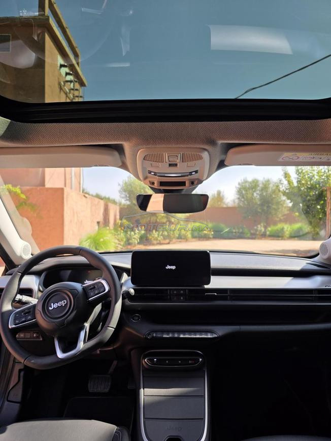 JEEP AVENGER (FULL OPTIONS)