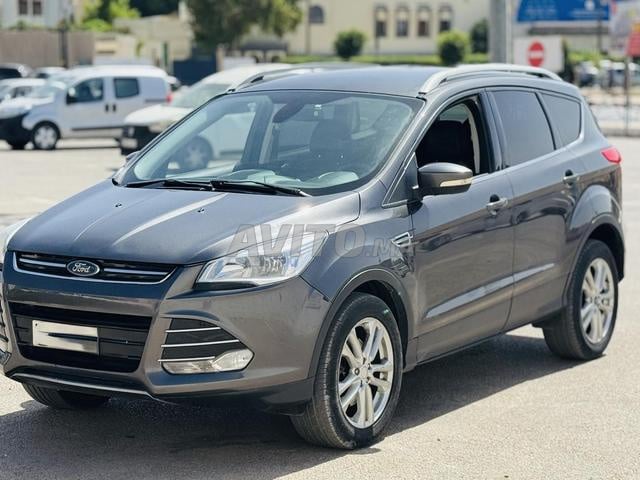 Ford Kuga Diesel titanium 2016 à Meknès - 2