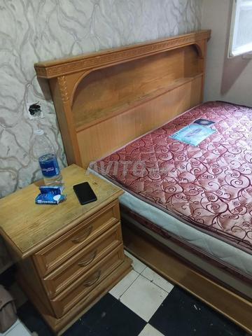 Chambre à coucher en bois d'oud, pas en MDF - 2