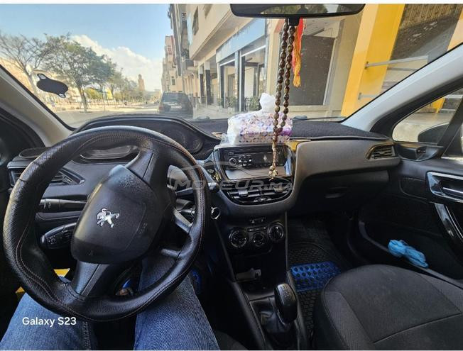 Peugeot 208 Diesel Manuelle 2013 à Kénitra
