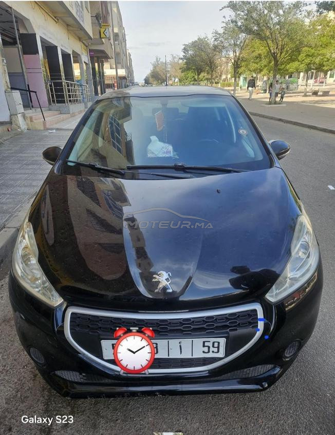 Peugeot 208 Diesel Manuelle 2013 à Kénitra