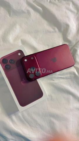 iPhone 18 Pro Max 256 Go Burgundy - 2