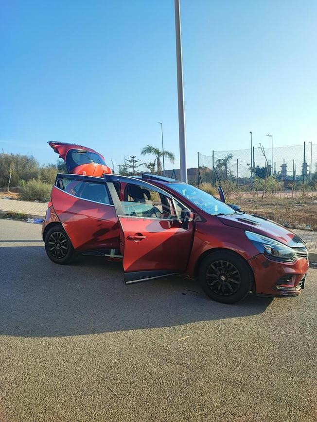 Renault Clio Diesel Manuelle 2018 à Kénitra