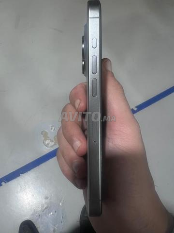 iPhone 15 Pro 256Go - 2