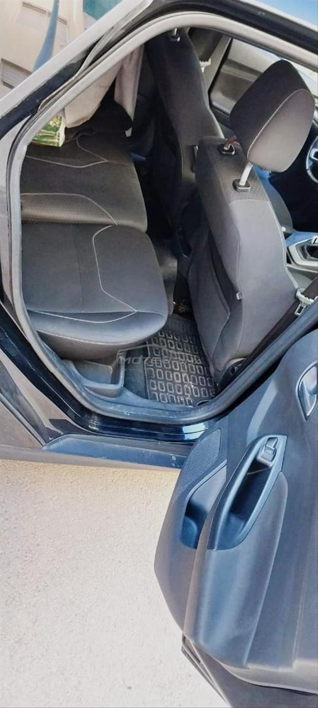 Ford Focus Version Sport mois 11 de 2016 à Oujda